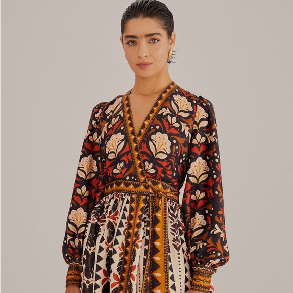 FARMRIO Multicolor Tapestry Garden V
Neck Mini Dress - Picture 10 of 12